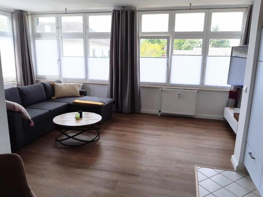 Helle, Offene Whg Im Zentrum Vom Ostseebad Goehren 奥斯特巴德·哥伦 外观 照片